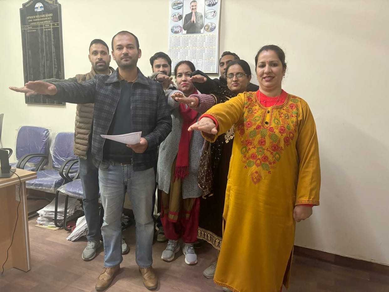 Rampur Welfare Board employees took an oath to stay away from drugs