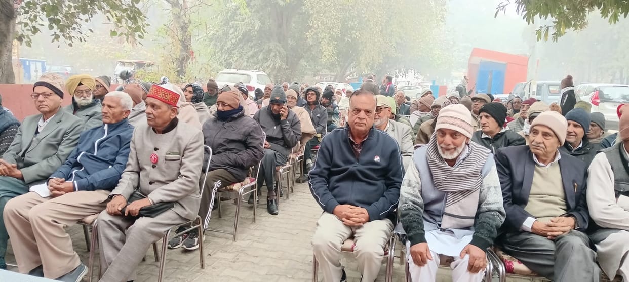 Anger expressed against the central government for neglecting pension rights