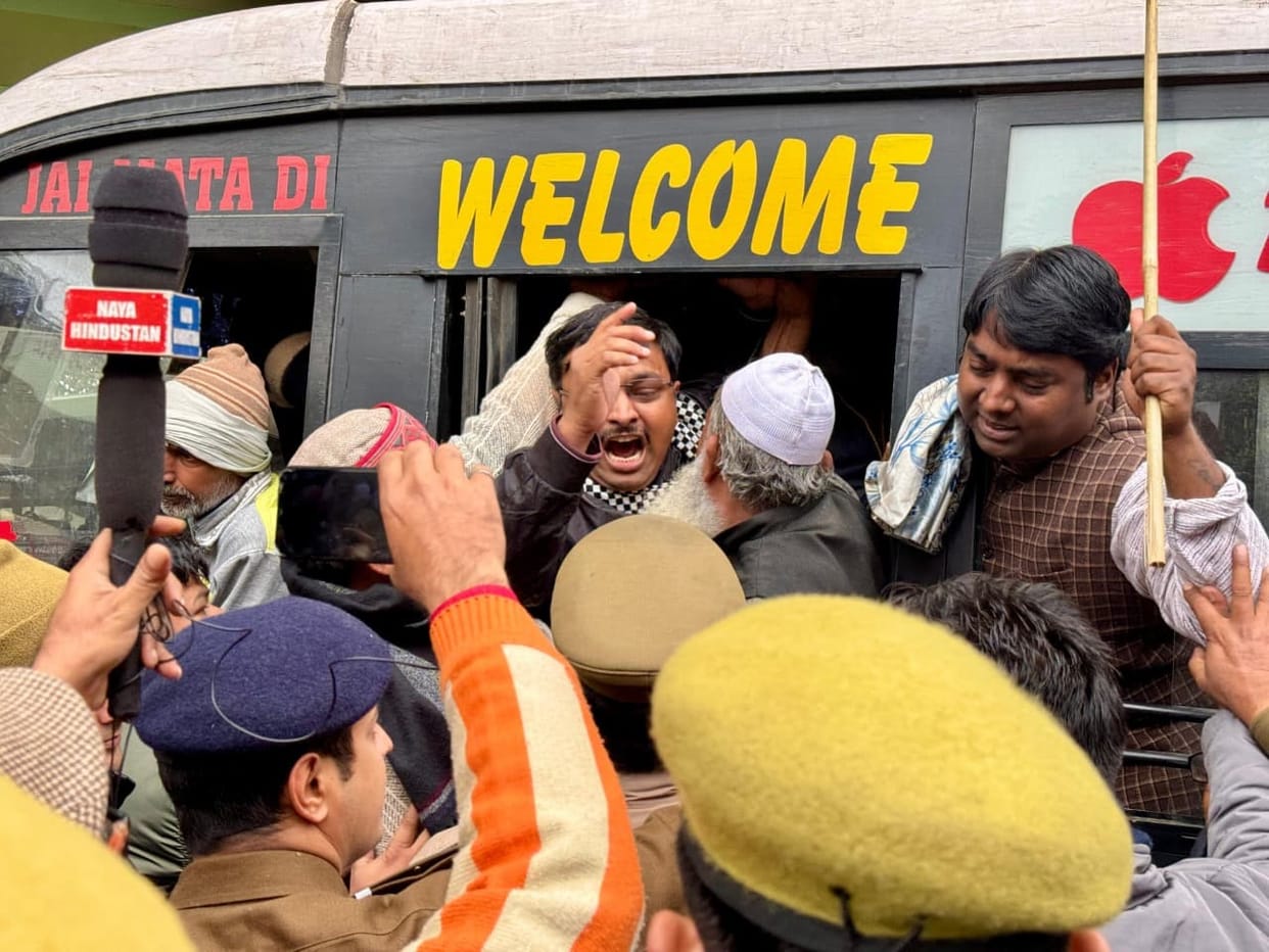 Police arrested Congress workers who were trying to surround the BJP office