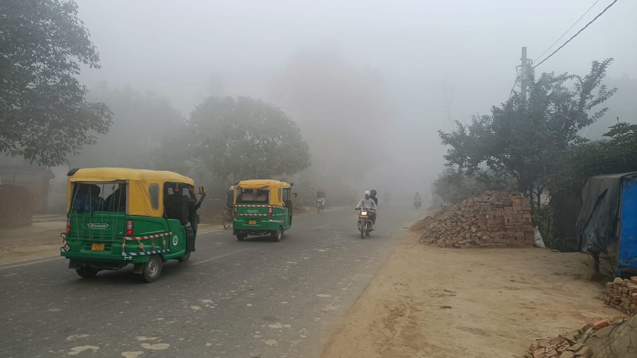 Reflectors were installed on vehicles on major roads, including highways.