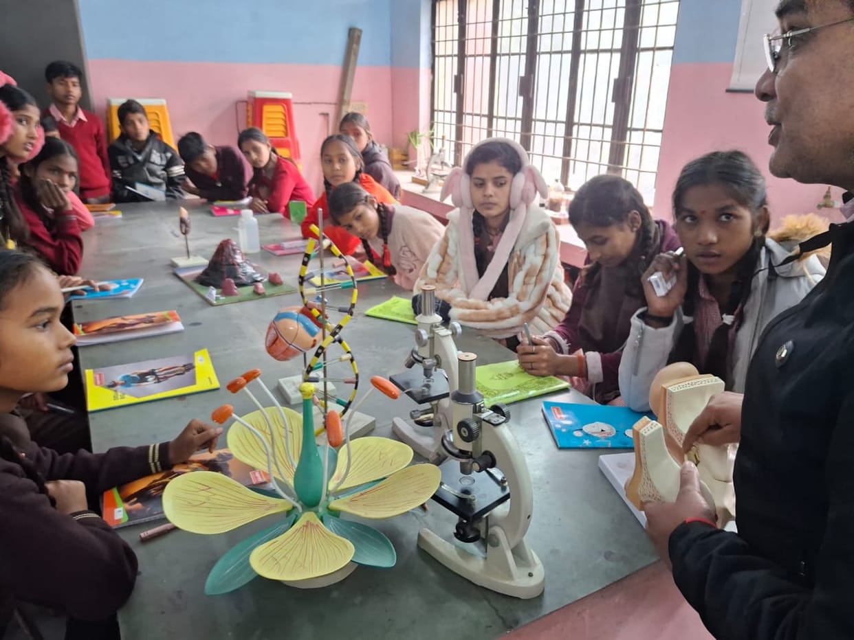 Students visited PM Shri Kendriya Vidyalaya and observed the teaching and learning.
