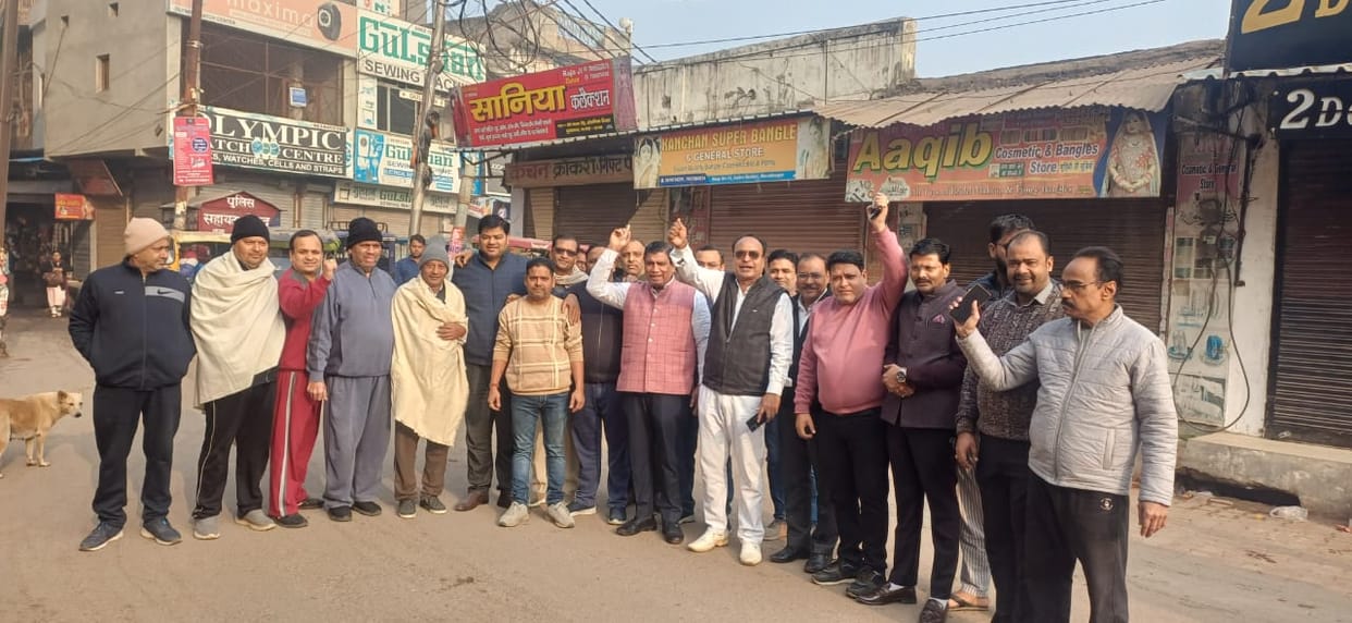 Advocates went on strike demanding a High Court bench, shops remained closed.