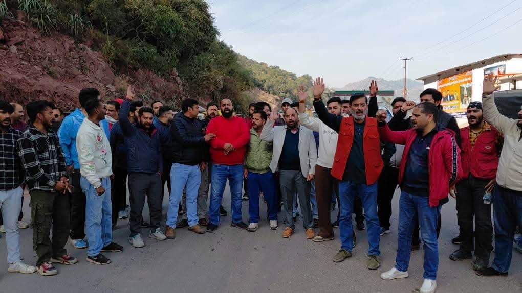 श्री माता वैष्णो देवी संघर्ष समिति राजोरी का श्राइन बोर्ड के खिलाफ प्रदर्शन फोटो स्रोत संवाद