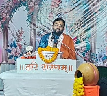 Siddharthnagar News: Knowledge, detachment and devotion are not possible without satsang