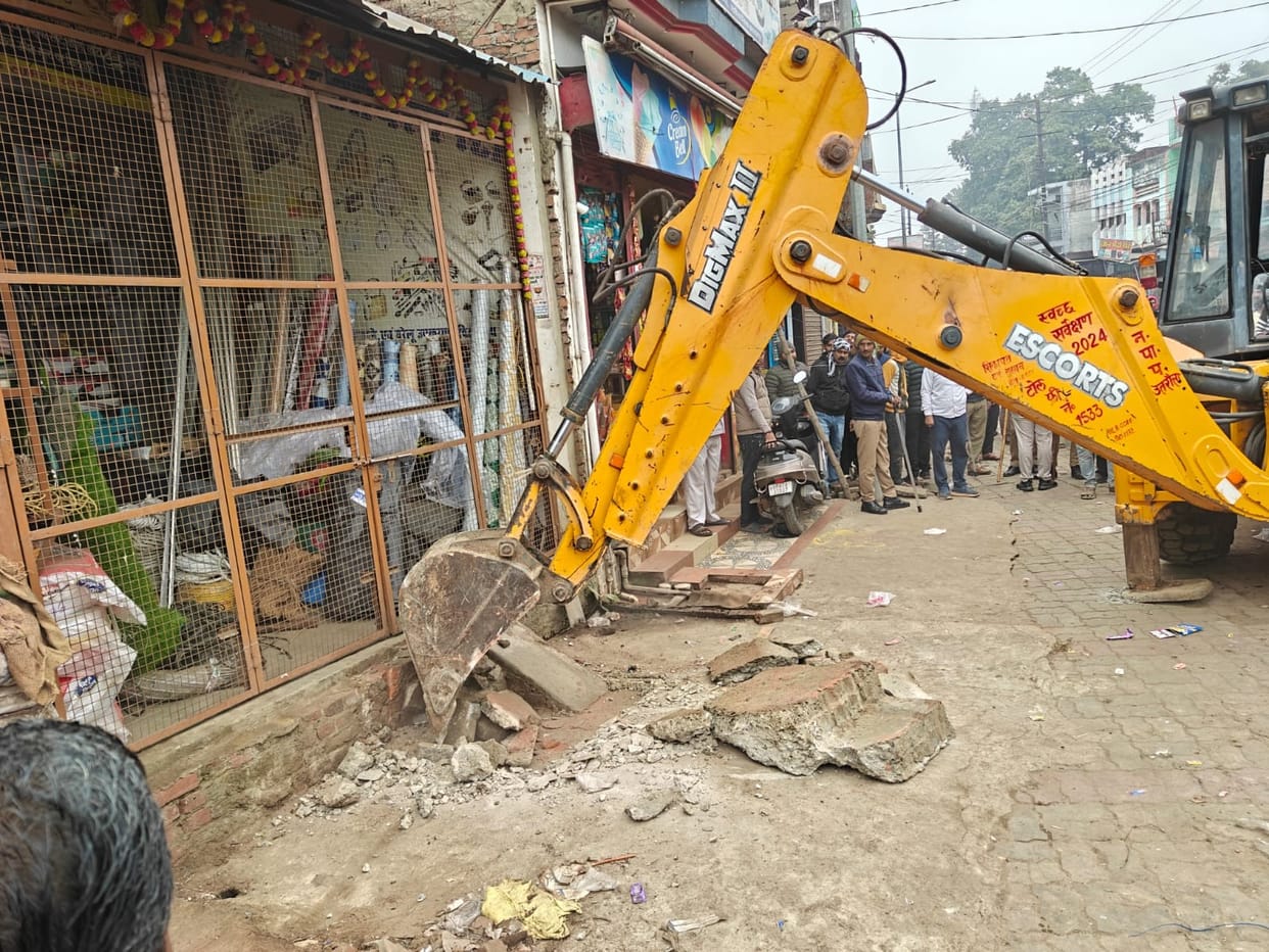 Encroachments removed from 145 locations in Utrarola and Pachpedwa