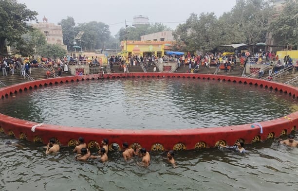 A dip of faith was taken on Paush Amavasya