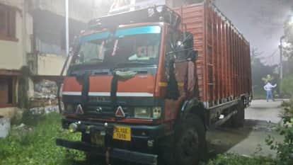 Muzaffarpur Bihar news : dri seized foreign consignment form indo nepal border three detain