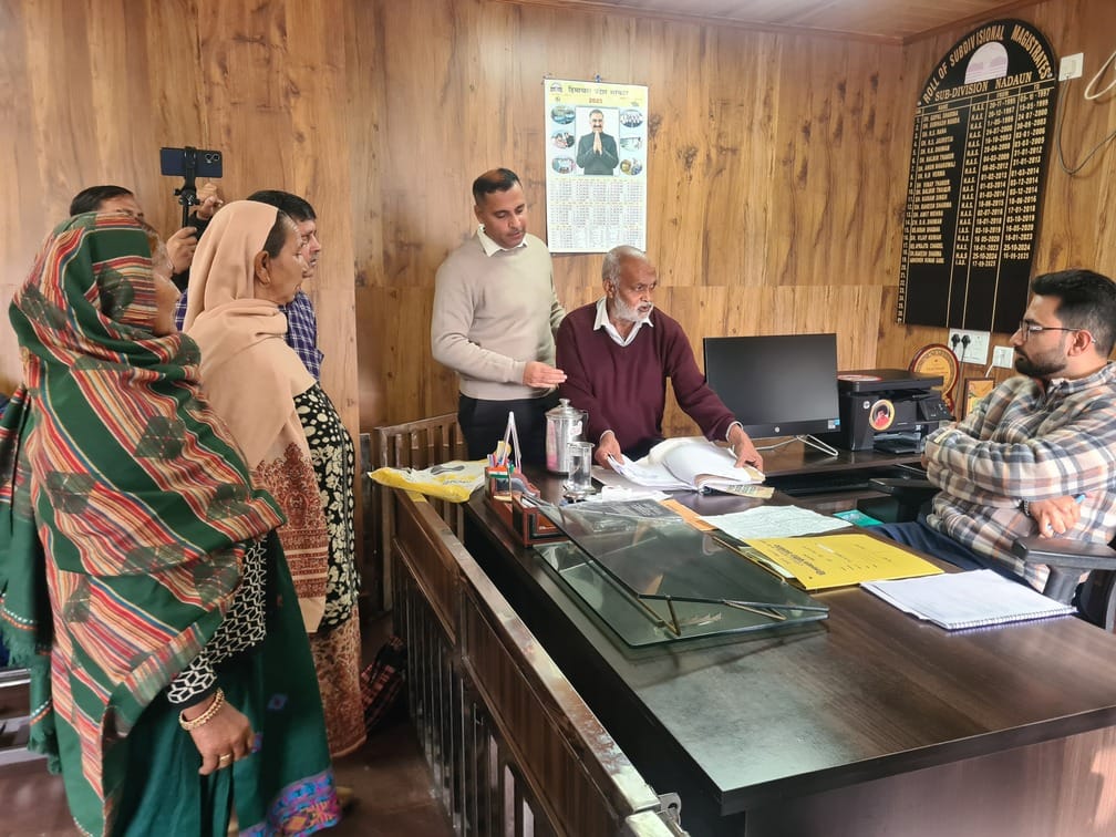 Residents of Doli Gharana refused to give land for the construction of a sports complex.