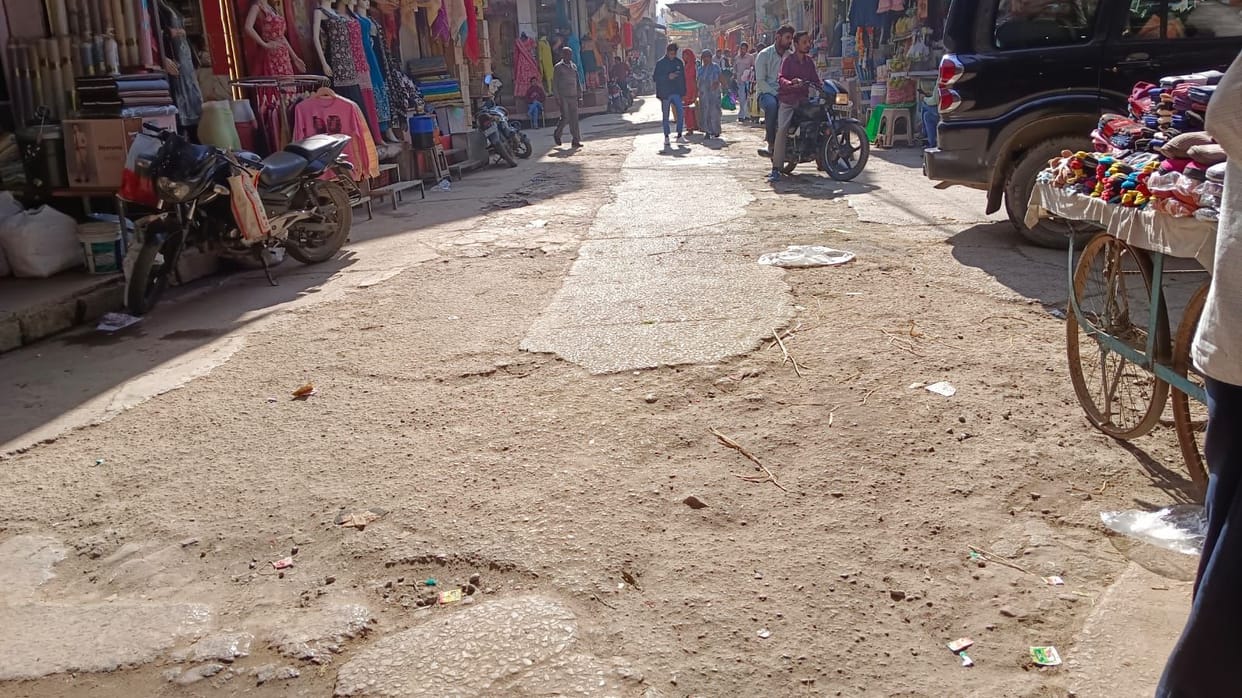The construction of the road from Pul Bazaar to Mahavir Marg will now begin in March.