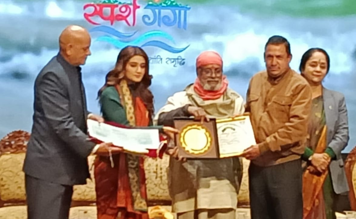 Birendra received the Sparsh Ganga Shikshashree Award