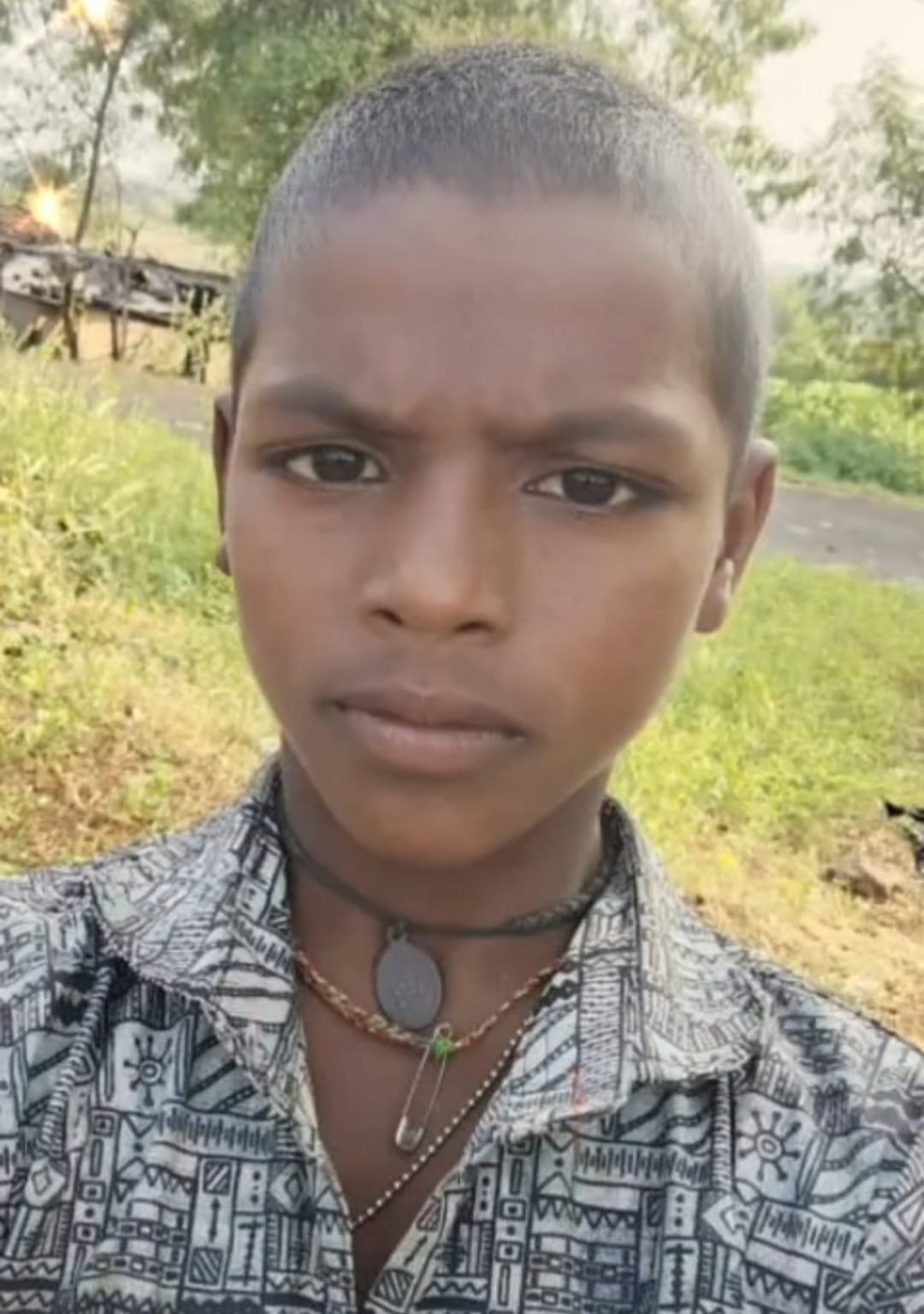 Ratlam News: Two brothers were hit by a vehicle while going to buy medicine; the elder brother died.