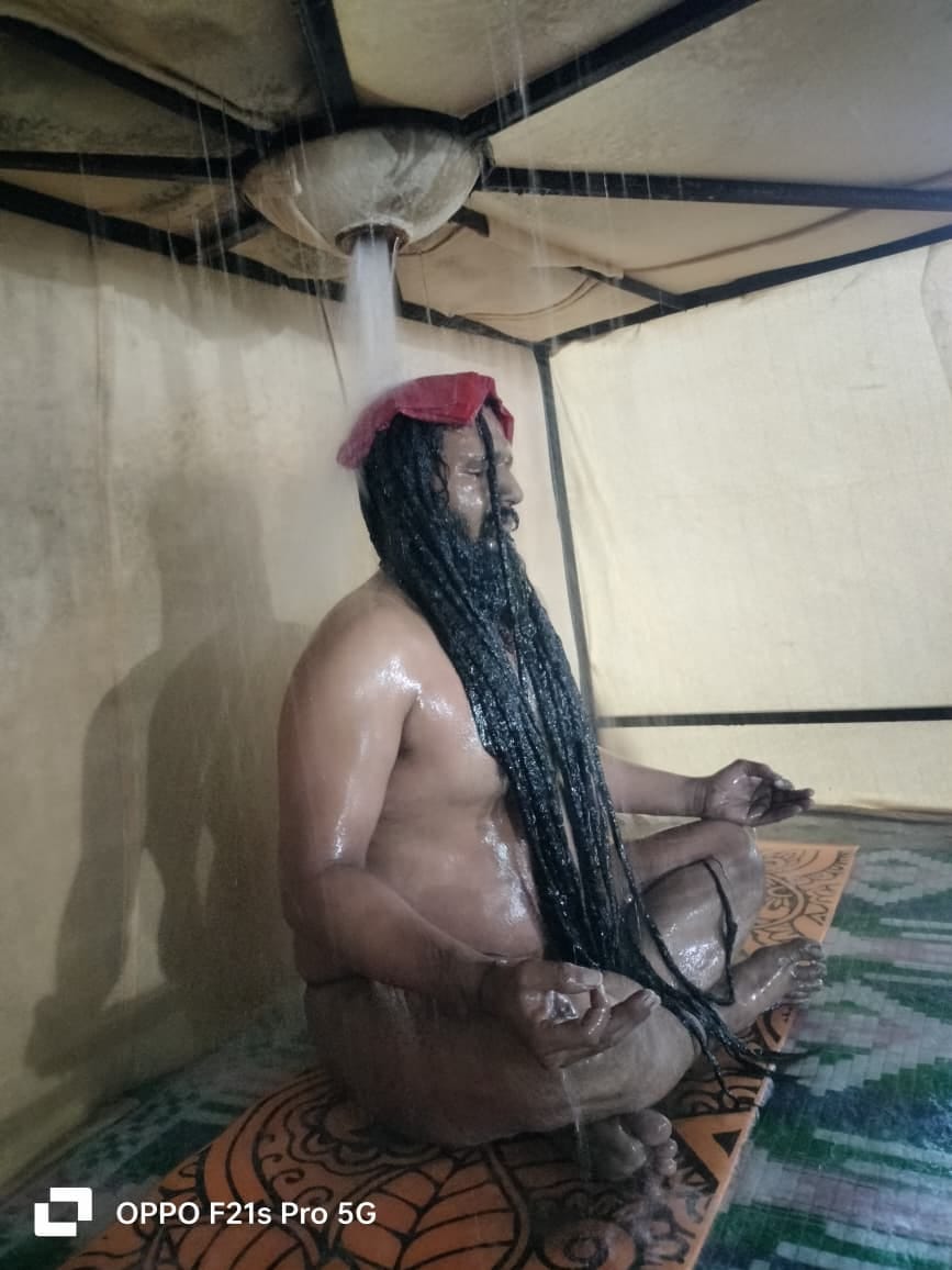 Mahant Pradyumna Muni was anointed with 151 pots of water