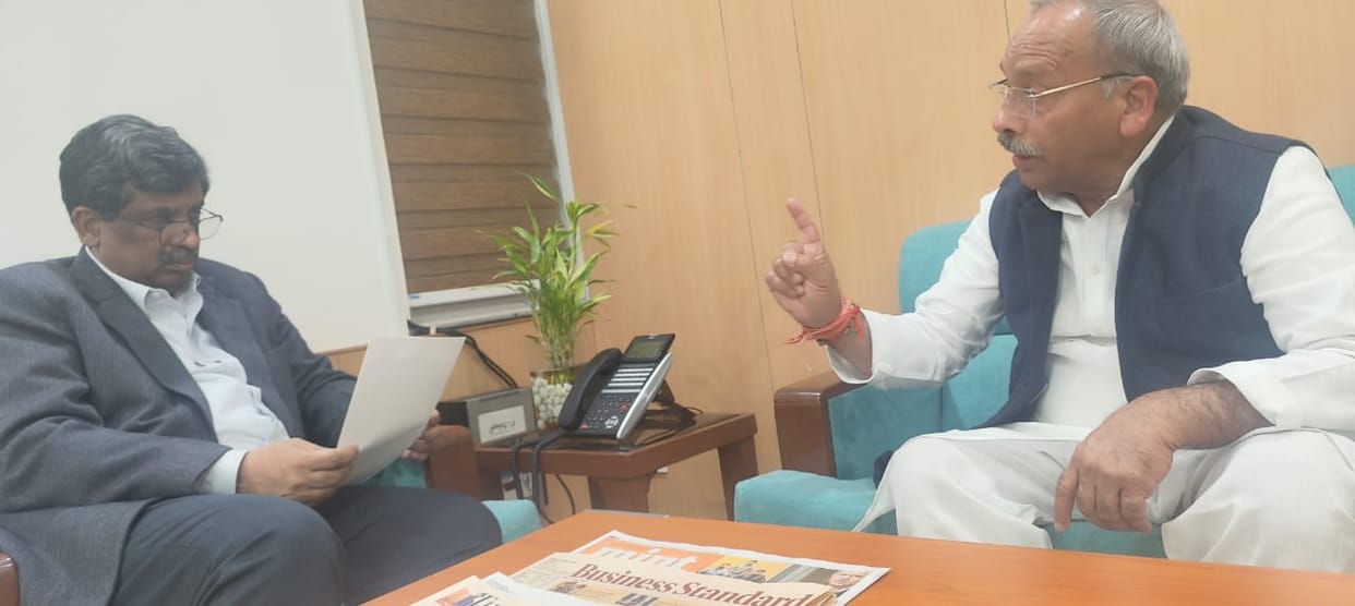 The MP demanded the construction of flyovers and overbridges.