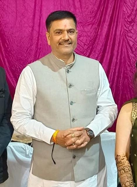 MP News: The Vidisha district president has issued a notice to state working committee member Manoj Katare.