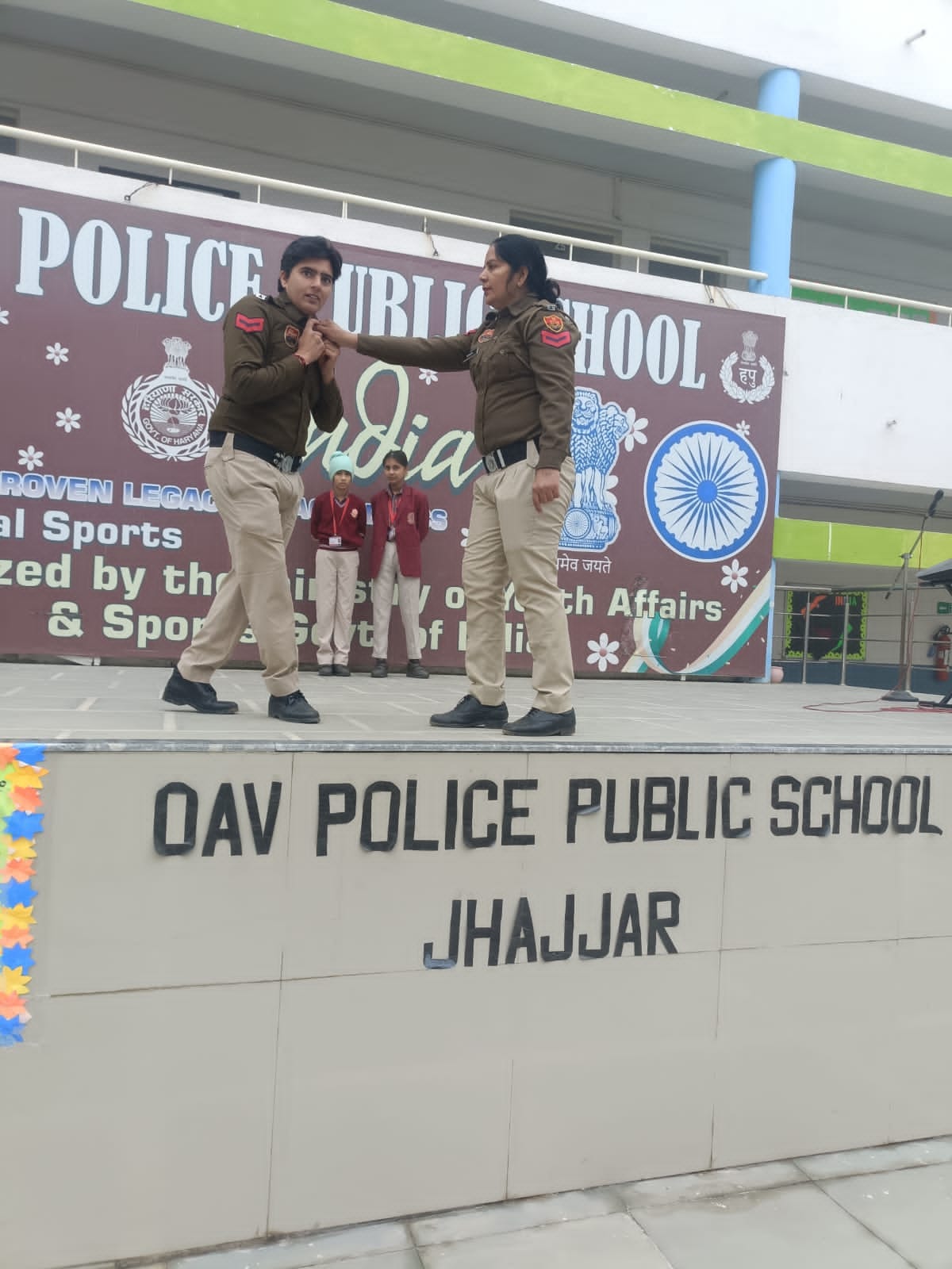 The Durga Shakti team taught self-defense techniques to the female students.