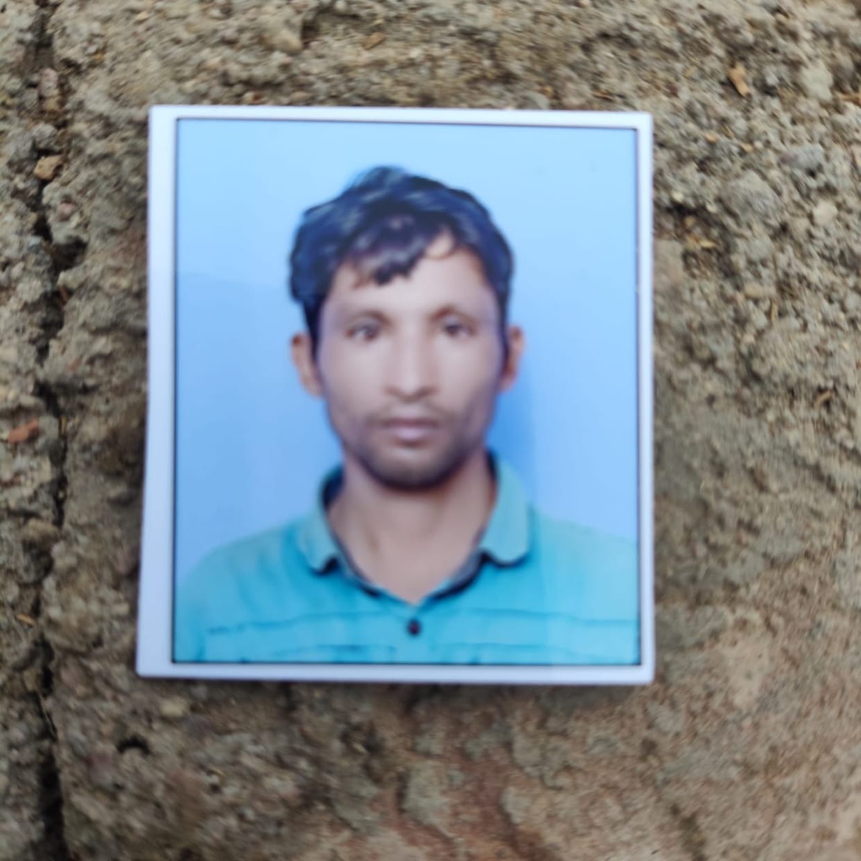 Labourer commits suicide by hanging himself on the 19th day of his marriage