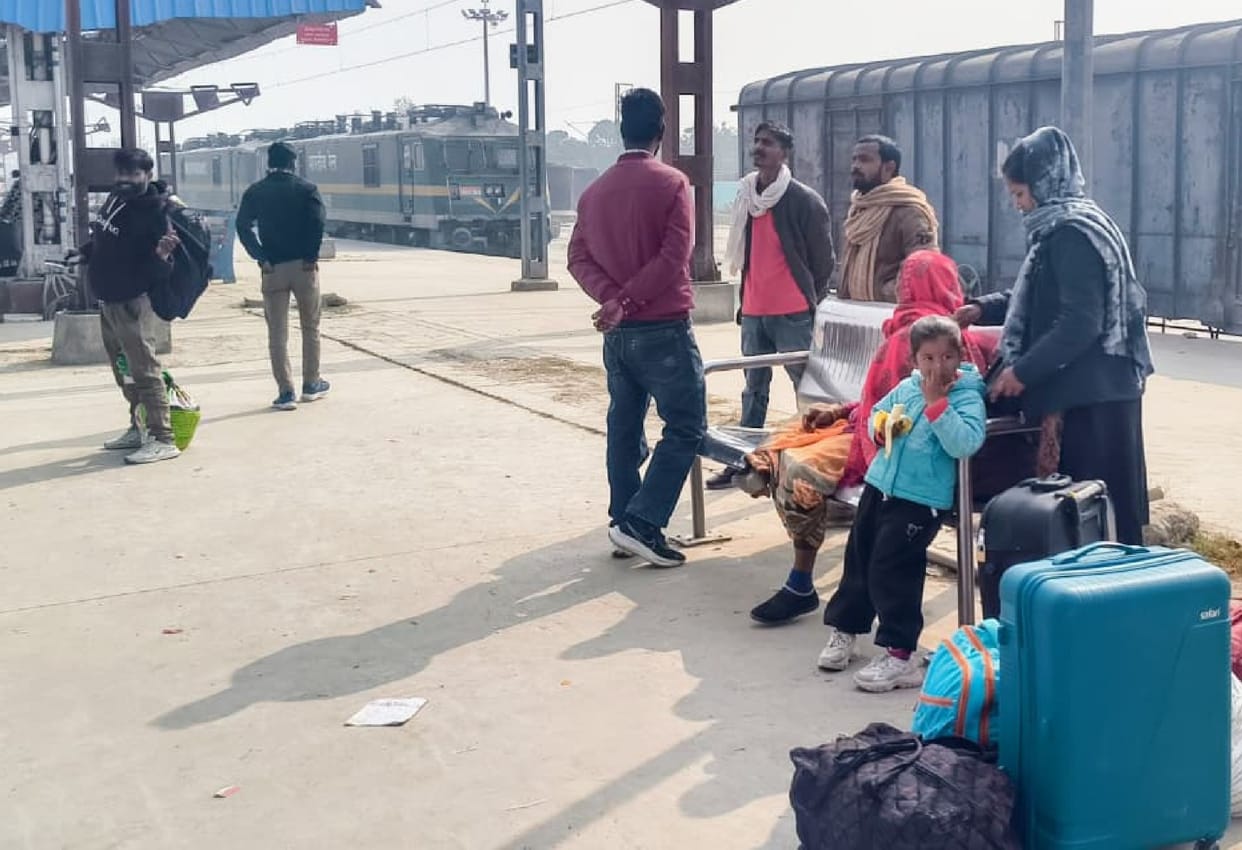 Jansadharan Express arrived 10:30 hours late