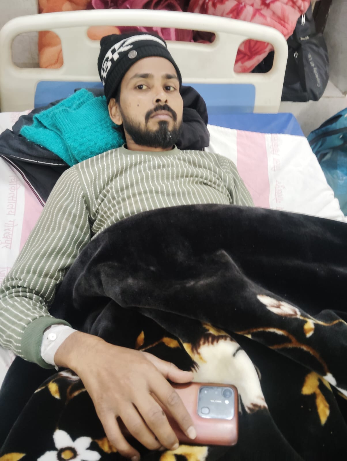 District hospital: Patients spending the night with only one blanket for warmth.