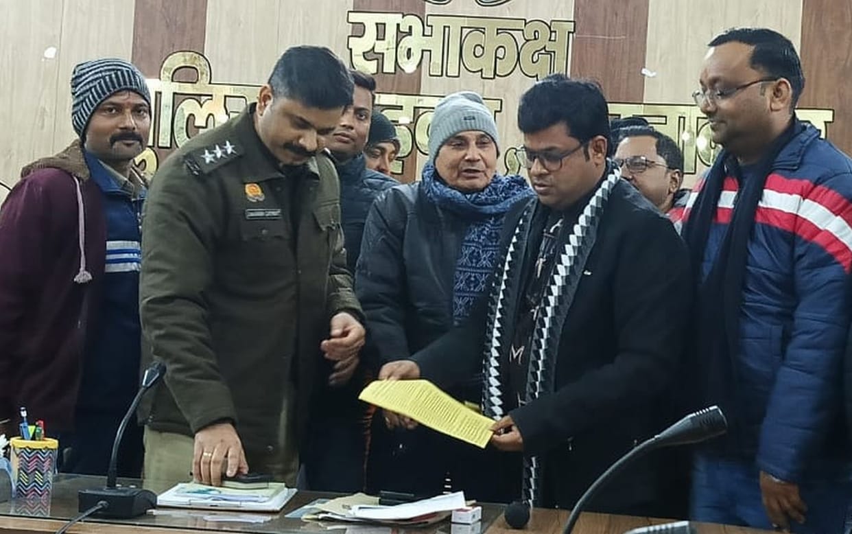 Grocery Trade Board raised the issue of encroachment in the city.