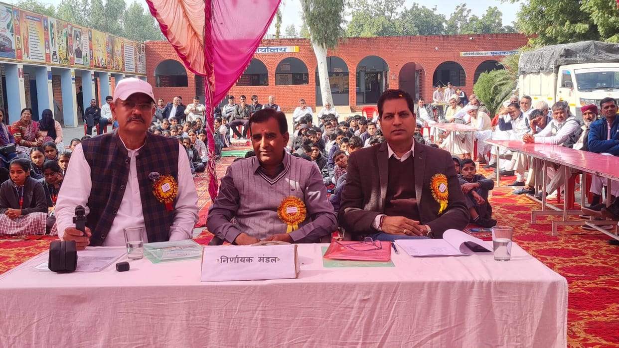 Students proposed to build a library in the village in the Gram Sabha.