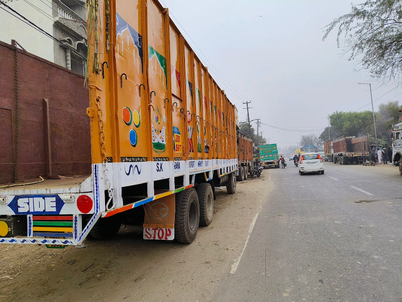 300 small and big vehicles challaned in Sardhana circle