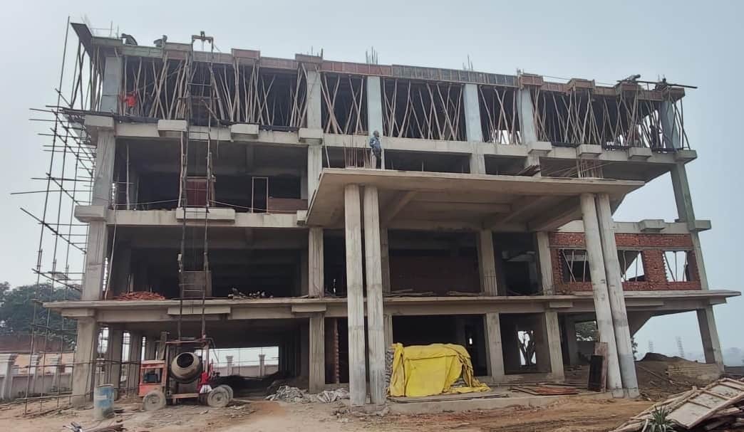12-कौशल्याघाट पर जारी सर्किट हाऊस का निर्माण कार्य- सूचना विभाग