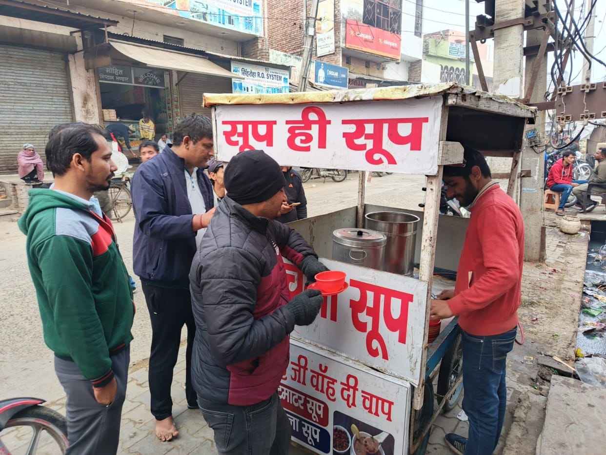 Increased demand for soup in winter, long lines of customers