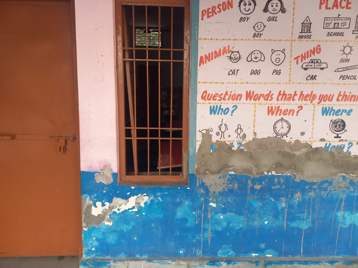 The order is for warm schools, but they are cold...even the windows are in a dilapidated condition.