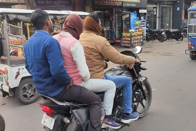 UP: Wow, Moradabad! man didn wear helmet and ended up paying fine equivalent to price of 67000 helmets