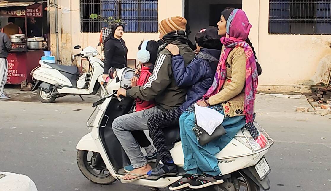 UP: Wow, Moradabad! man didn wear helmet and ended up paying fine equivalent to price of 67000 helmets