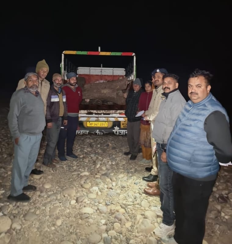 Pickup truck carrying Khair girl seized, two detained