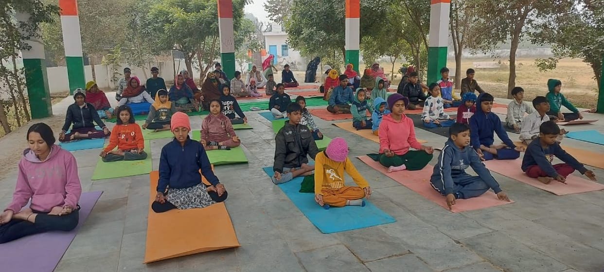 The importance of meditation was explained at the camp.