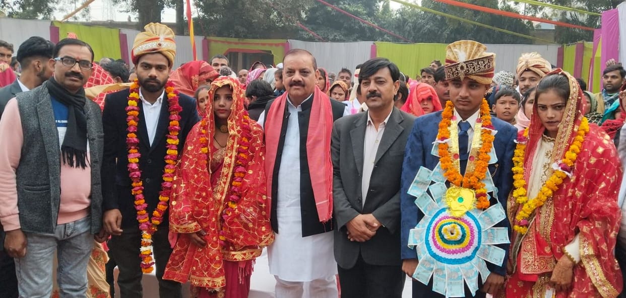 The mass marriage ceremony became an example of Hindu-Muslim unity.