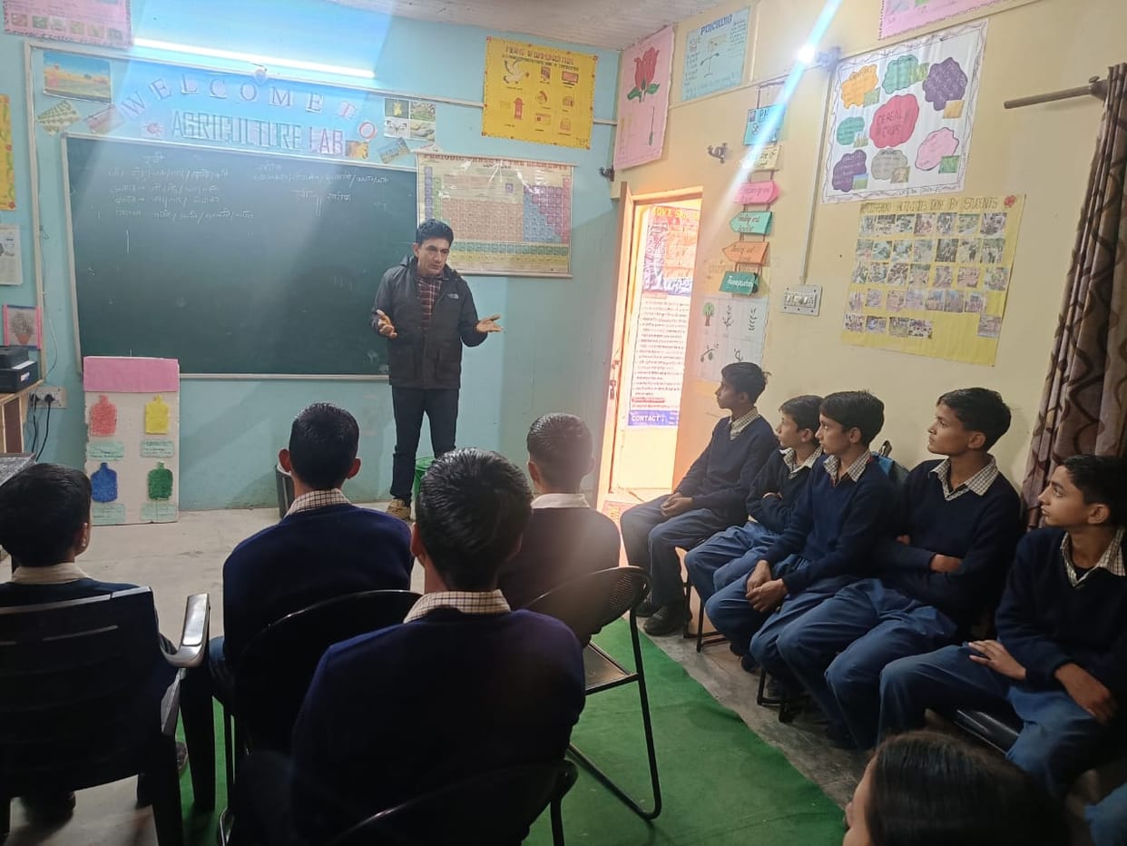 Students learnt the tricks of agriculture in Goyala School