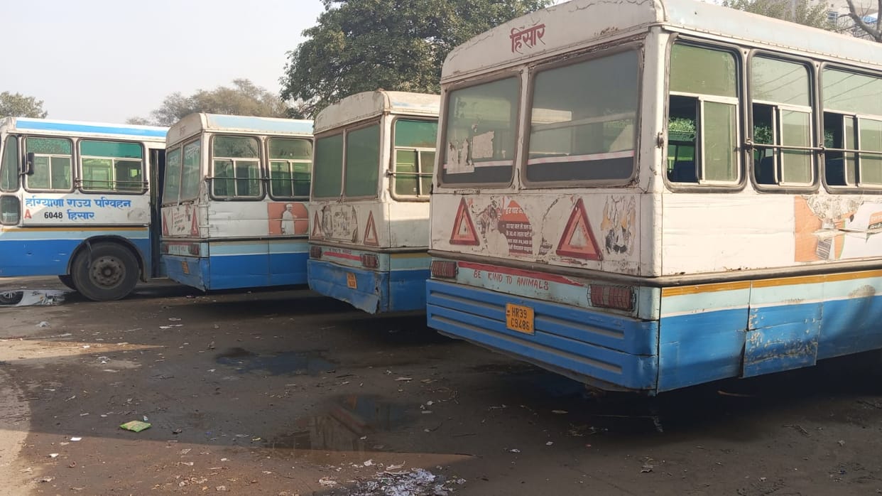 Impact of fog... 5 Roadways buses temporarily suspended