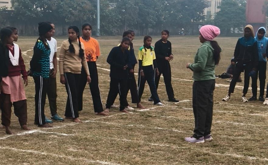 Siddharthnagar News: Daughters are writing the story of progress in Suman's garden