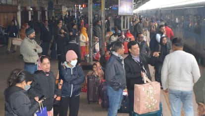 Agra was colder than Kullu and Shimla during the day.