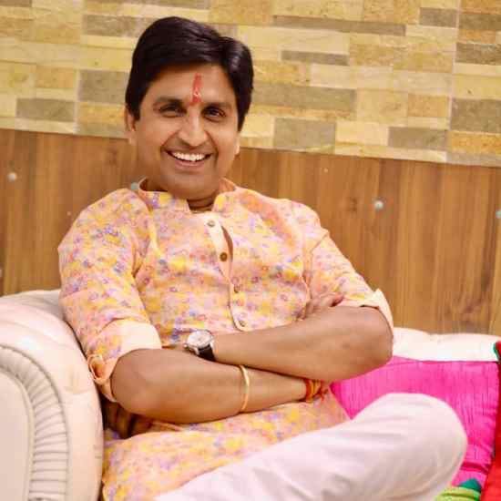The evening of 24th will be dedicated to Kumar Vishwas, while Sufi singer Kumar Satyam will add colour to the evening on 25th.