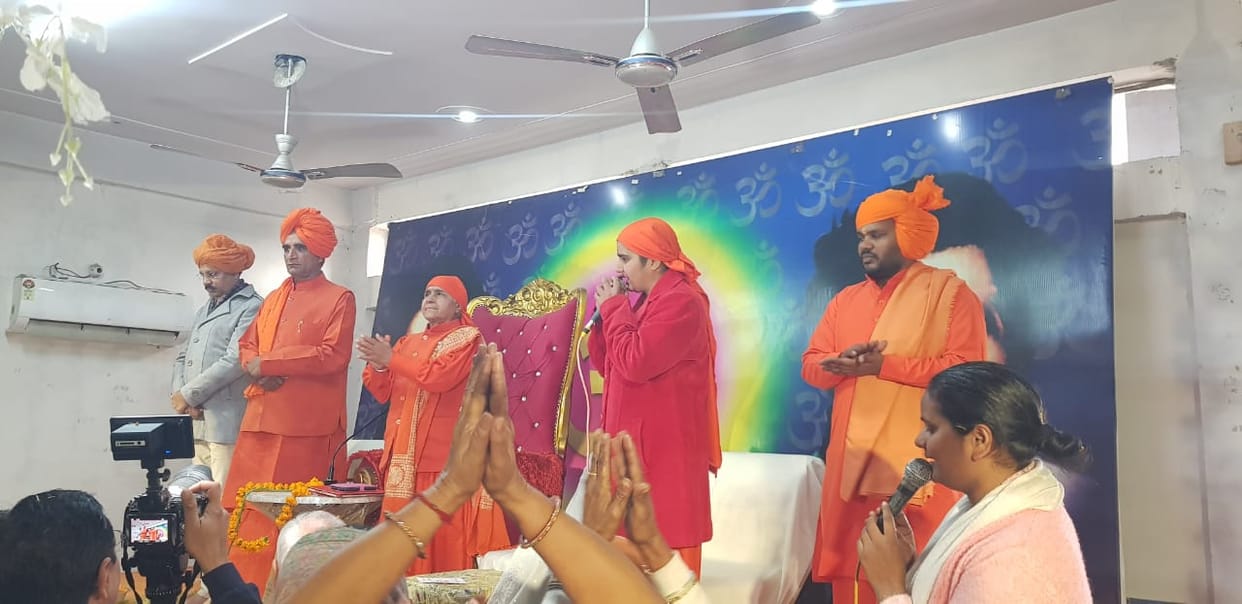 Saints do not belong to any one society but to the entire society: Kalyan
