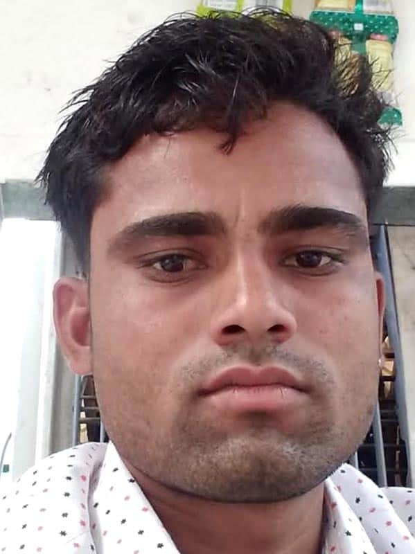 लापता रेलकर्मी अरविंद बाबू।