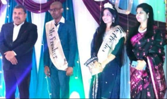 मेडिकल कॉलेज की फ्रेशर पार्टी में मिस्टर फ्रेशर यश कुमार और मिस फ्रेशर विशाका बंसल के साथ प्राच