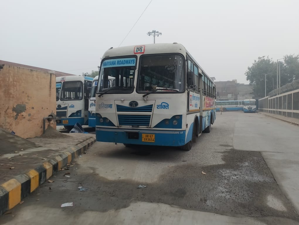 Roadways buses do not have fog lights, risk of accidents