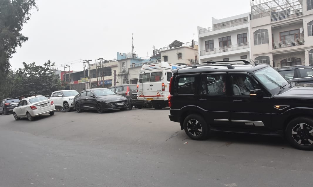 Fraud in payment of parking contract amount, FIR registered, recovery will be done