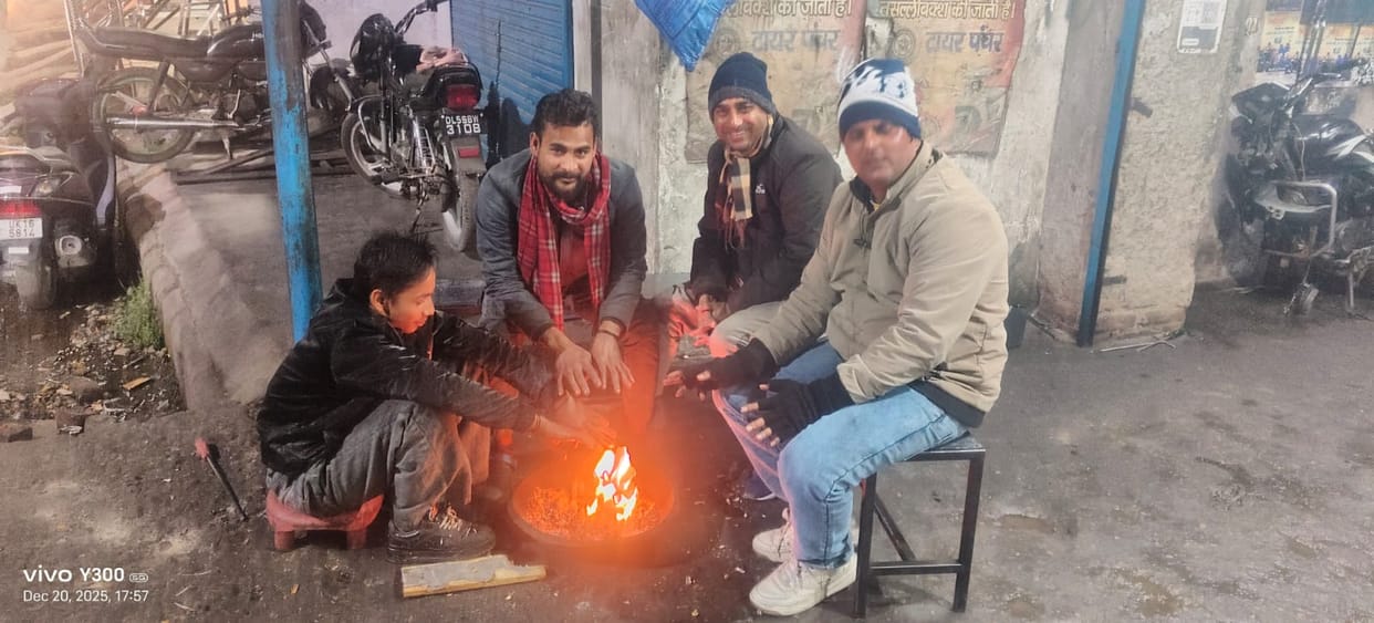 From the mountains to the plains, the cold intensified, and bonfires became a source of relief.