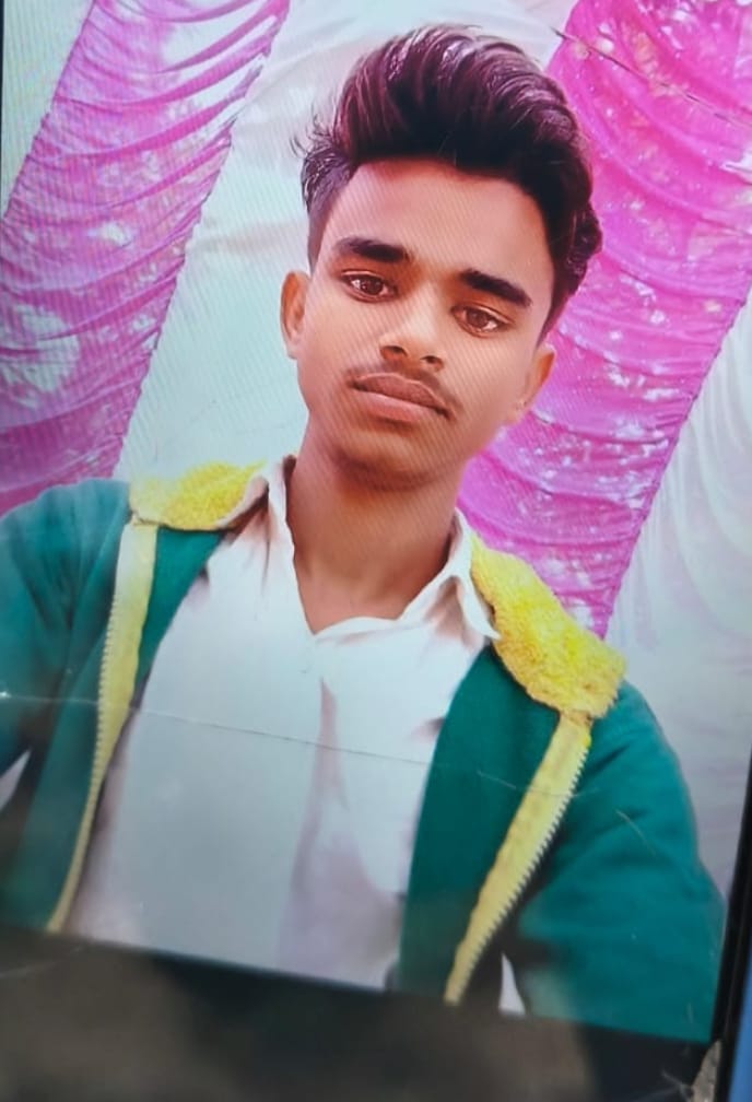 Man jumps into river after video calling sister, search continues