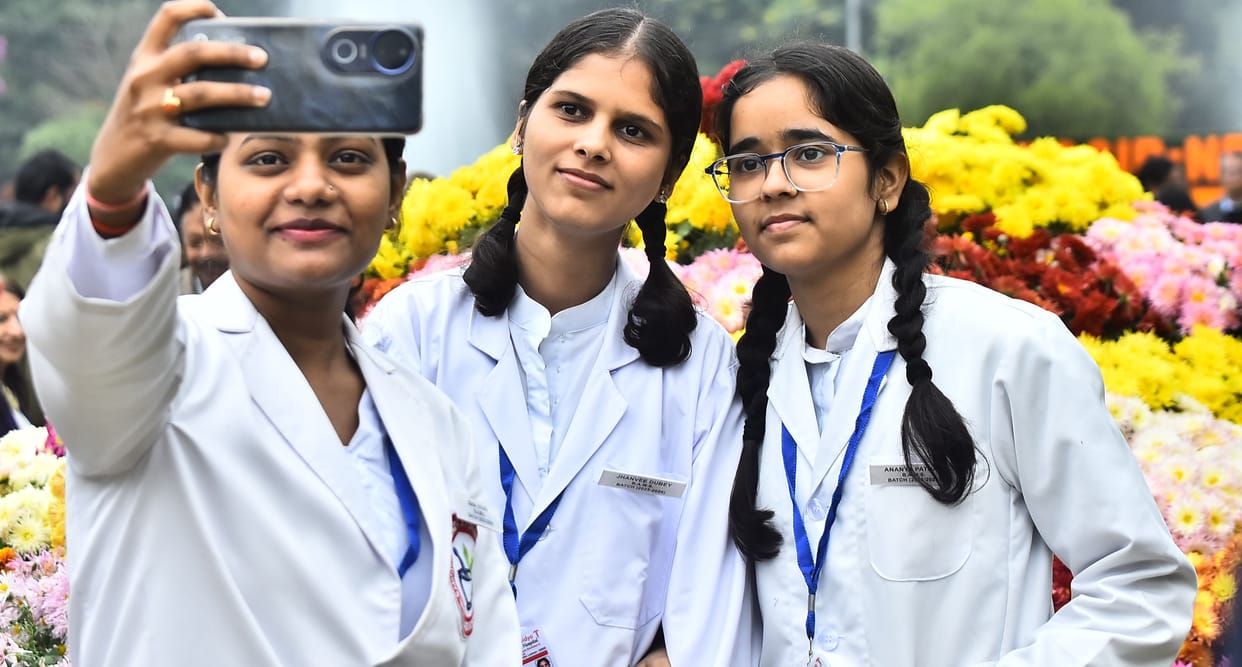 Chrysanthemums bloom on the faces of all ages