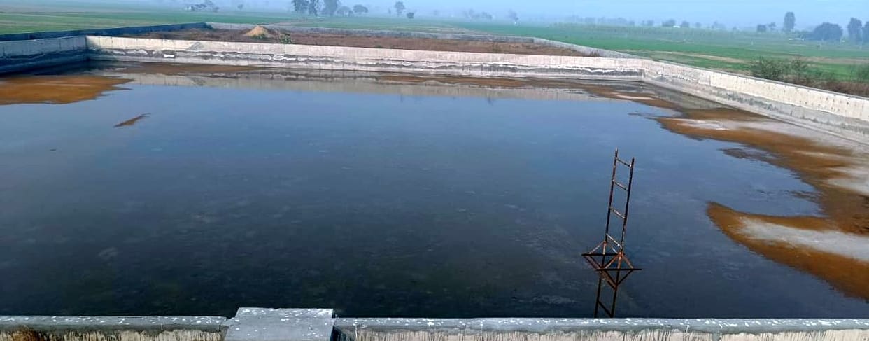 The drinking water crisis has worsened in Jaivanti village; the water treatment plant construction has been incomplete for 6 months.