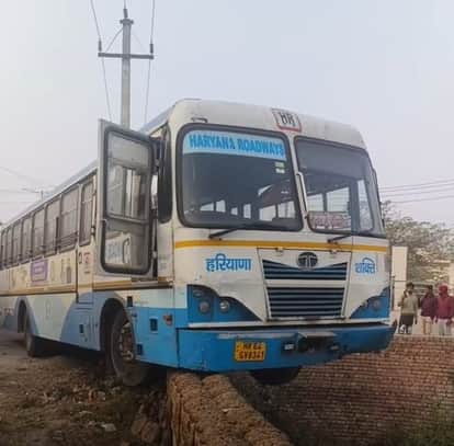 Bus goes out of control after stray animal hits it, passengers survive
