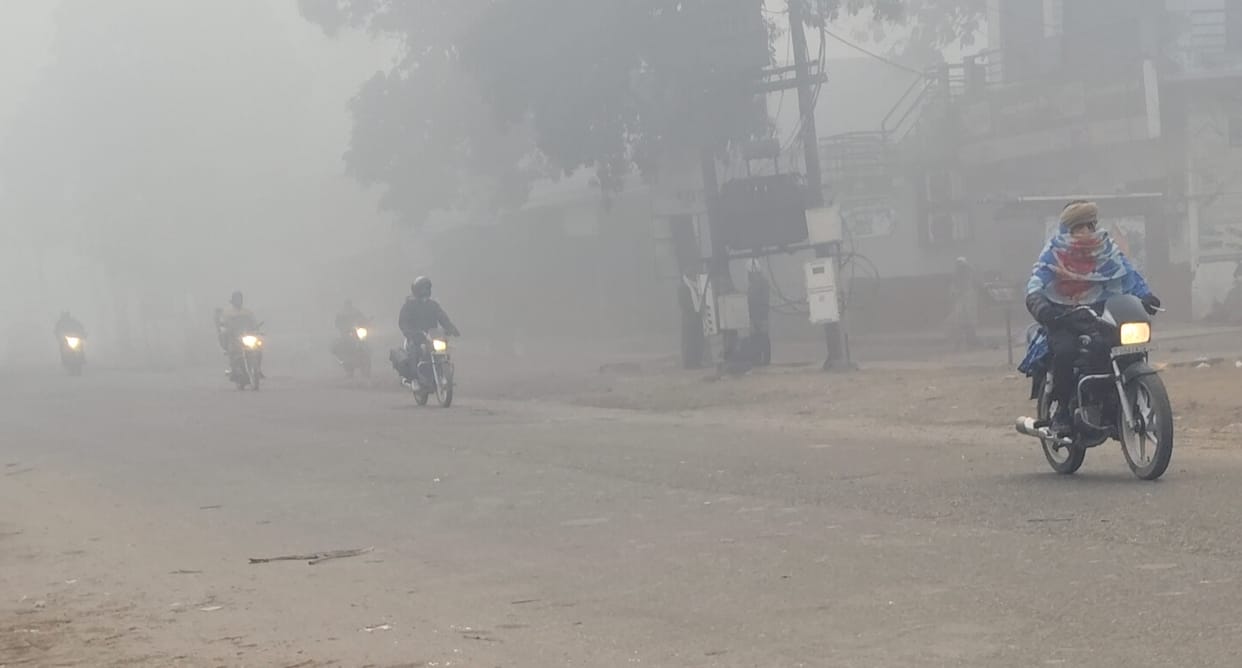 AQI 298: Air unfit for breathing
