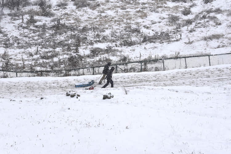 चिल्ले कलां के पहले दिन गुलमर्ग में बर्फबारी। संवाद